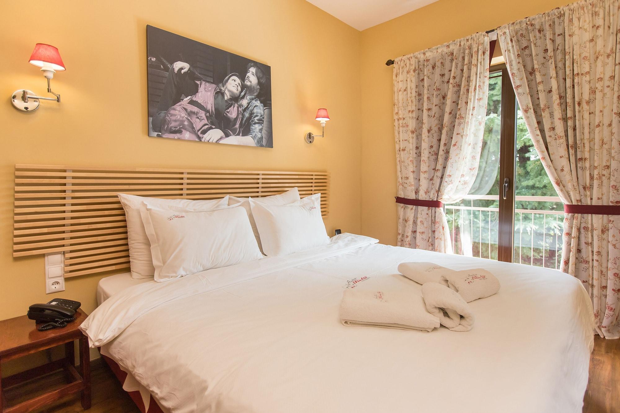 เธียโตร โฮเต็ล โอดิสซิออน Hotel กาลัมปากา ภายนอก รูปภาพ