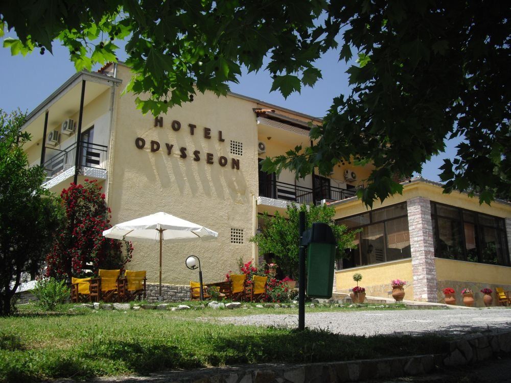 เธียโตร โฮเต็ล โอดิสซิออน Hotel กาลัมปากา ภายนอก รูปภาพ